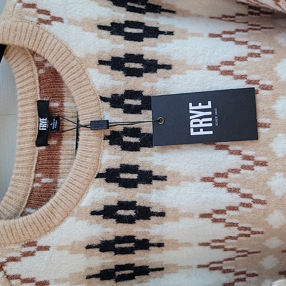 FRYE WOMENS SWEATER NWT - Picture 5 of 14
